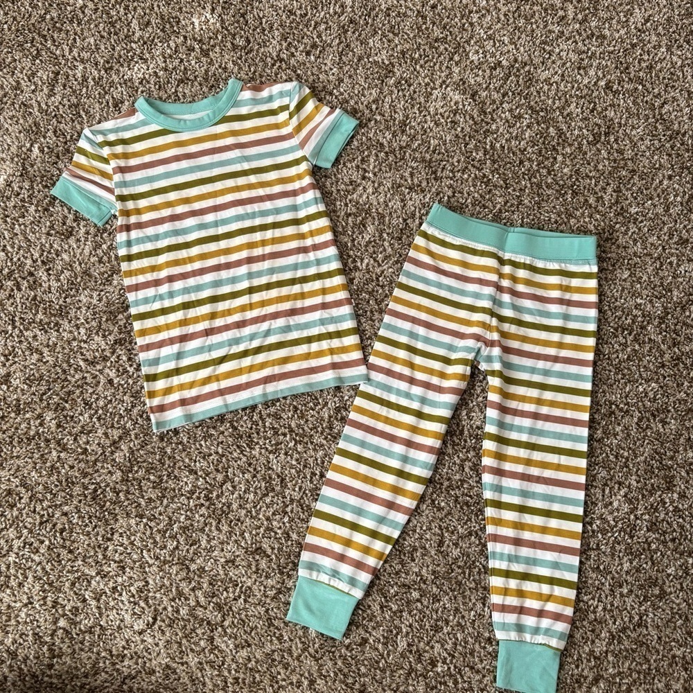 Emerson and Friends | Toddler Bamboo Stretch Soft Striped Pajama Set Size 3T NWT